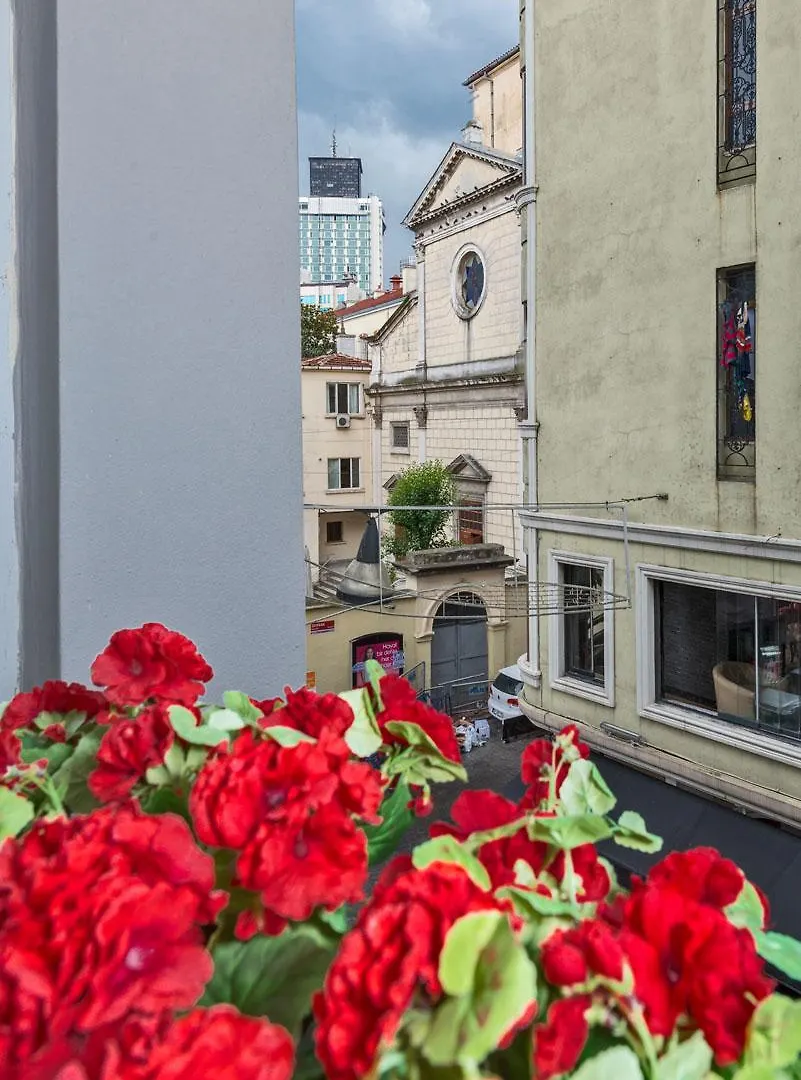 Iq Houses Apartment Taksim İstanbul