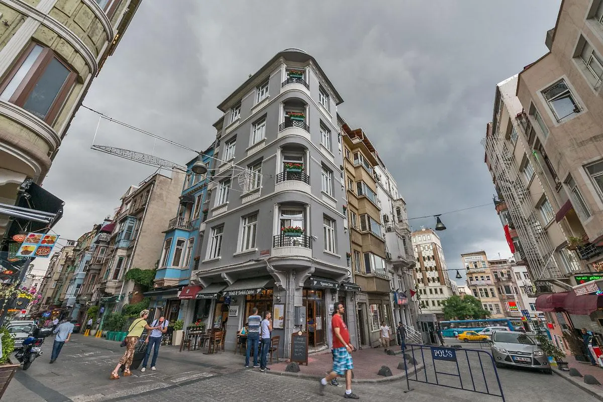 Iq Houses Apartment Taksim ile iletişim